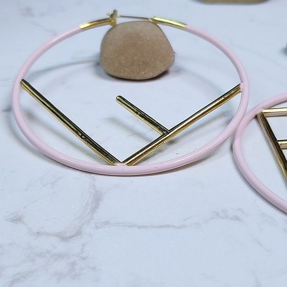 Large F accent hoops - Picture 1 of 8